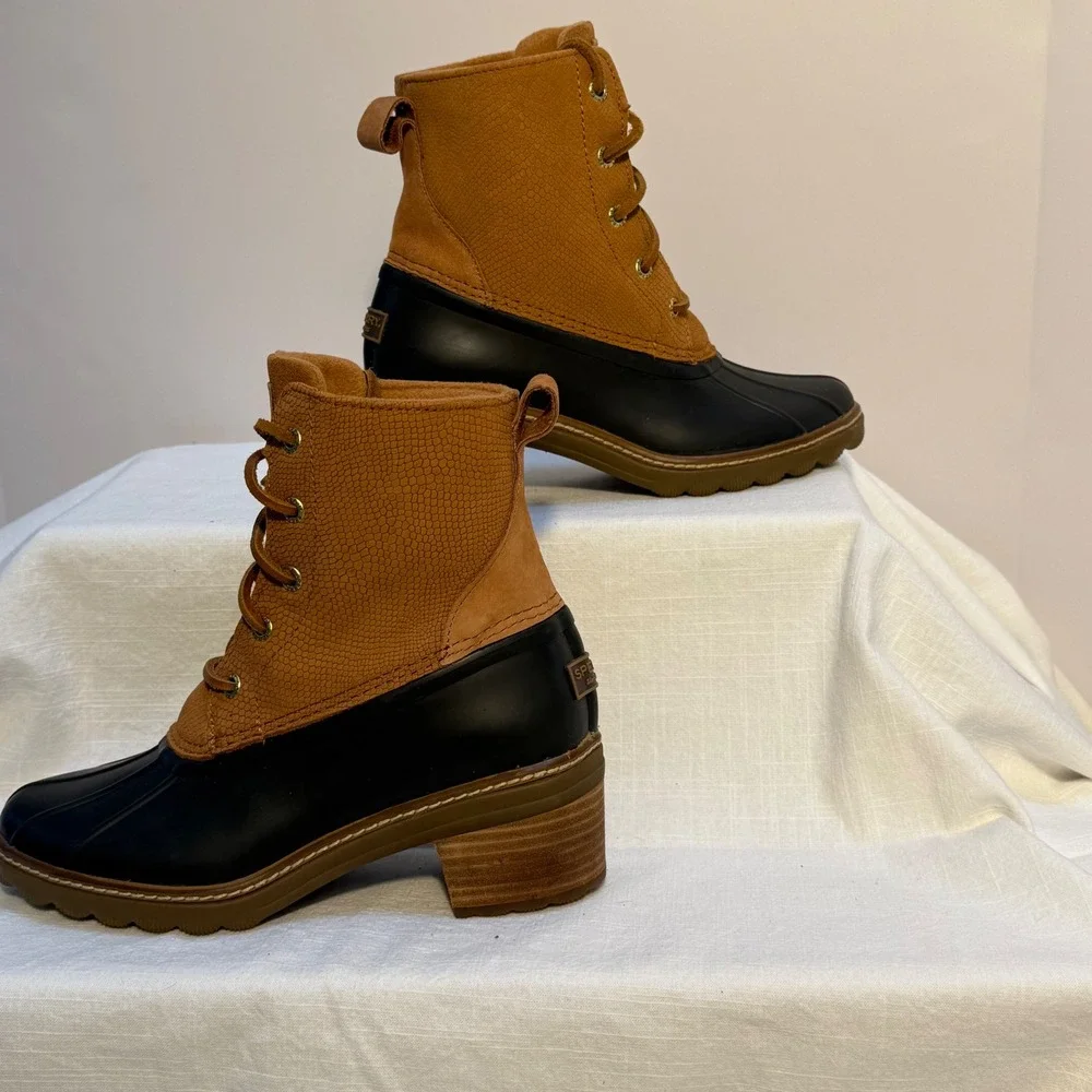 Sperry Top Sider‎ Women's Boots Duck Boots Tan Leather Black Rubber Size 6.5